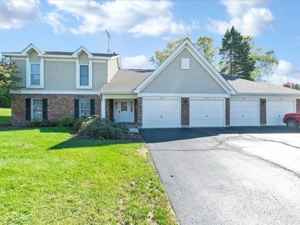 312 N Thornwood Drive, McHenry, IL 60050