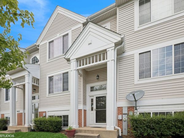 983 Mayfair Court , Unit 983, Elk Grove Village, IL 60007