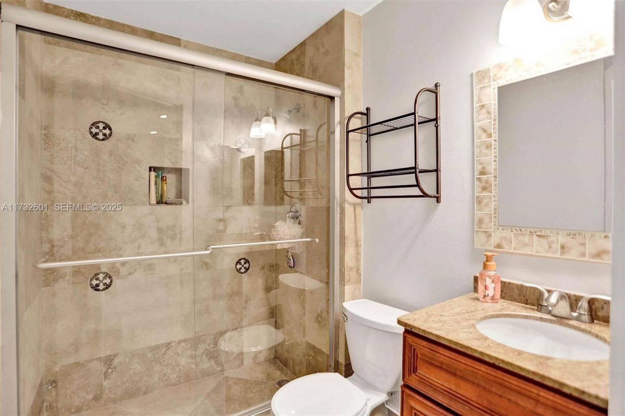 9395 Boca Cove Circle, Unit 1208, Boca Raton, FL 33428 Photo