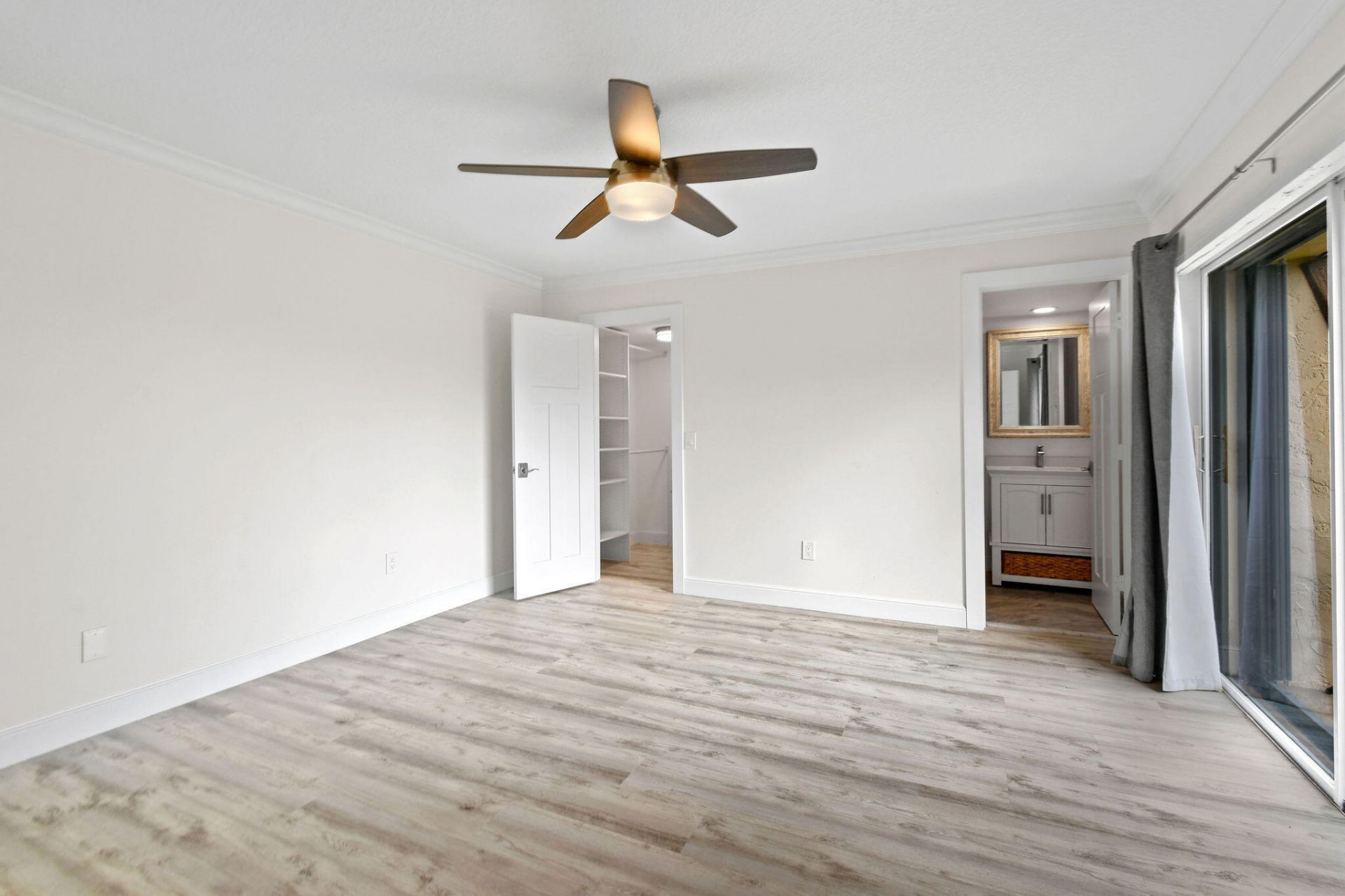825 Center Street, Unit 22C, Jupiter, FL 33458 Photo