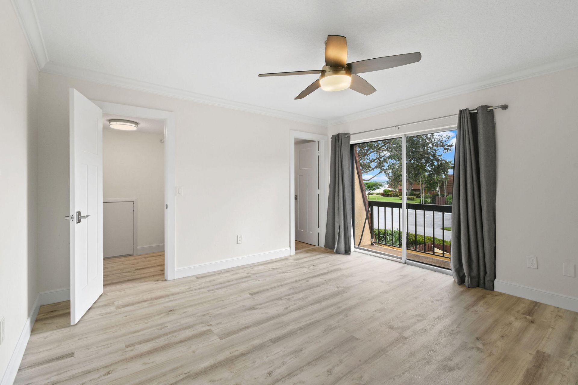 825 Center Street, Unit 22C, Jupiter, FL 33458 Photo
