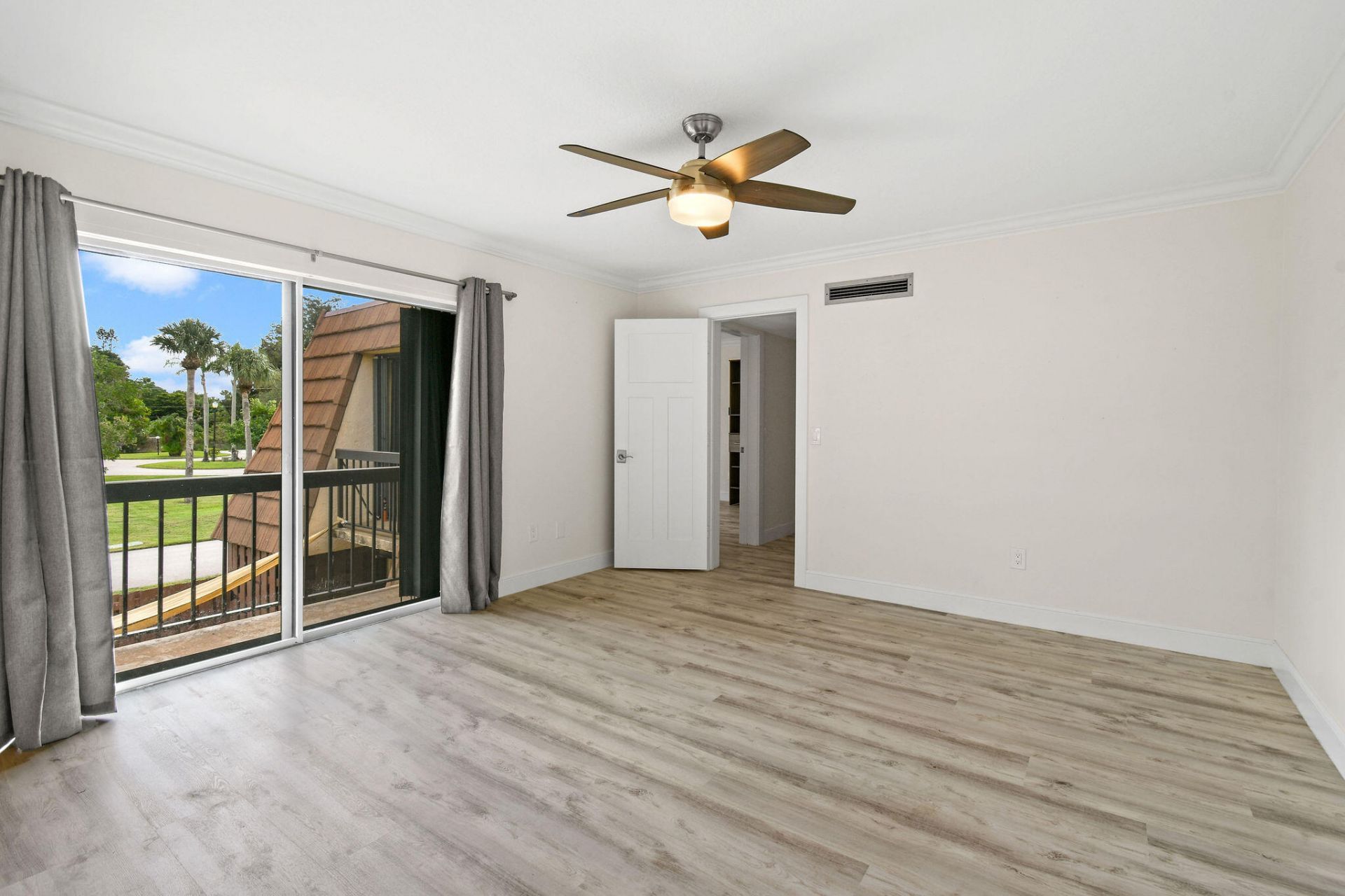 825 Center Street, Unit 22C, Jupiter, FL 33458 Photo