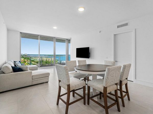 220 Lake Shore Drive, Unit 1817, Lake Park, FL 33403