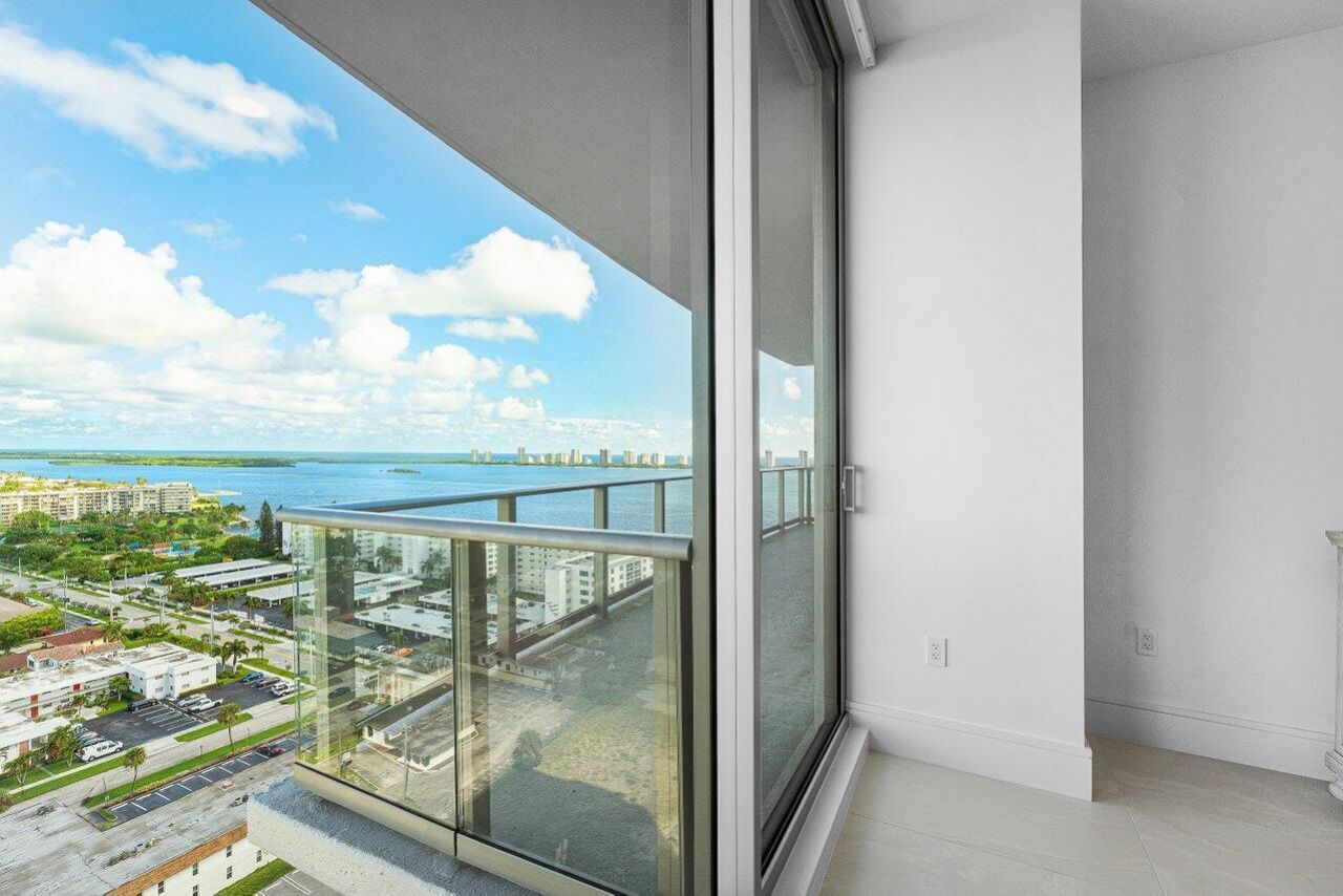 220 Lake Shore Drive, Unit 1817, Lake Park, FL 33403 Photo