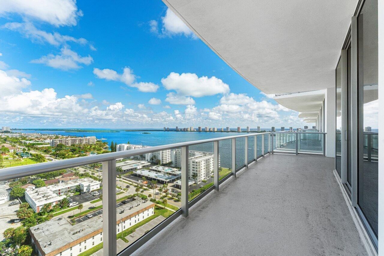 220 Lake Shore Drive, Unit 1817, Lake Park, FL 33403 Photo