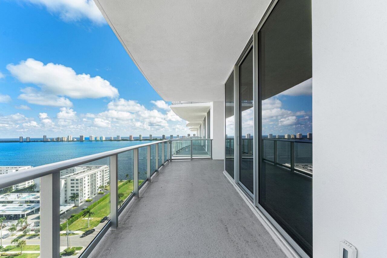 220 Lake Shore Drive, Unit 1817, Lake Park, FL 33403 Photo