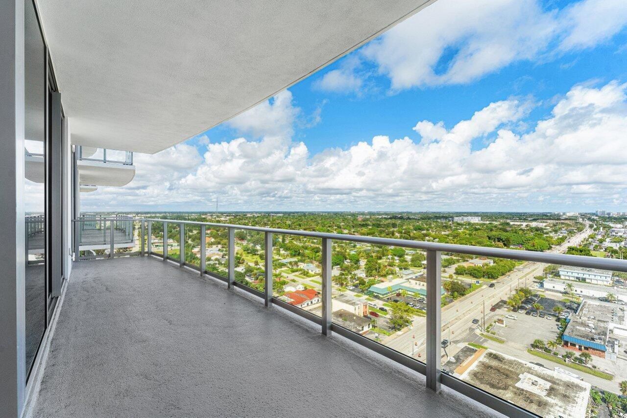 220 Lake Shore Drive, Unit 1817, Lake Park, FL 33403 Photo