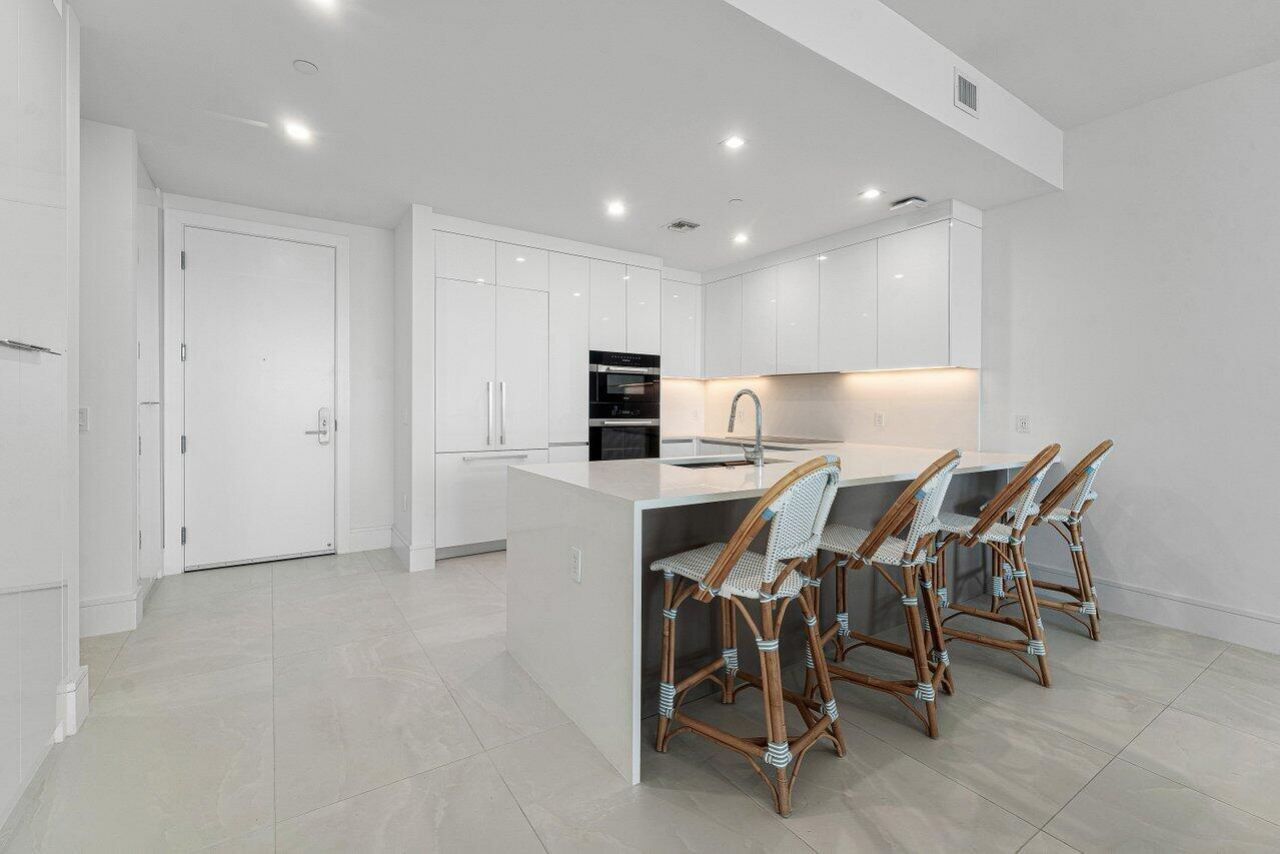 220 Lake Shore Drive, Unit 1817, Lake Park, FL 33403 Photo