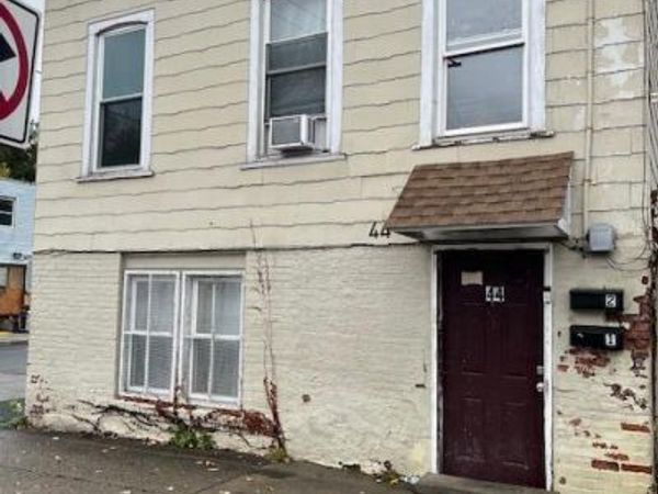 44 Quail, Albany, NY 12206
