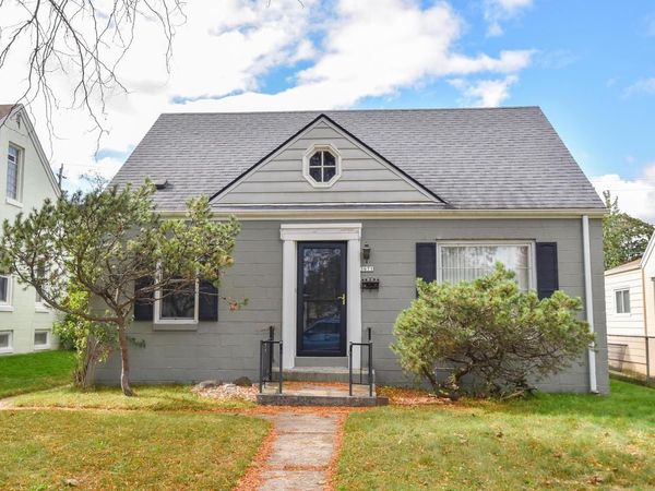 3671 S Pine AVENUE, Milwaukee, WI 53207