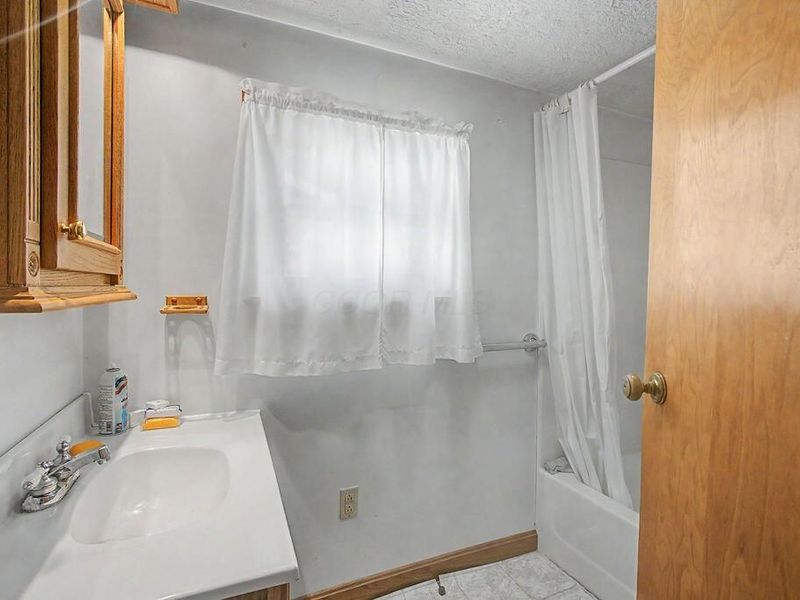 402 S Harrison Street , Mount Vernon, OH 43050 Photo 10