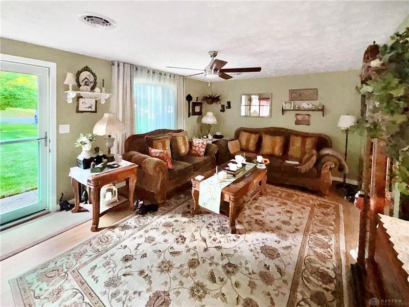 414 Judy Lane, Gratis, OH 45330 Photo 3