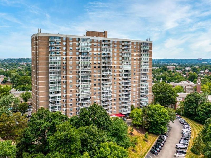 2444 Madison Road, Unit 1907, Cincinnati, OH 45208 Photo 1