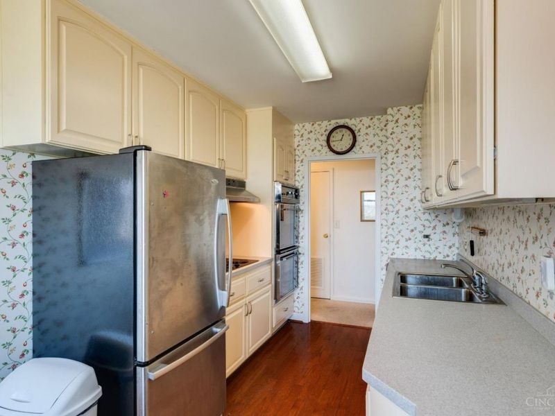 2444 Madison Road, Unit 1907, Cincinnati, OH 45208 Photo 13