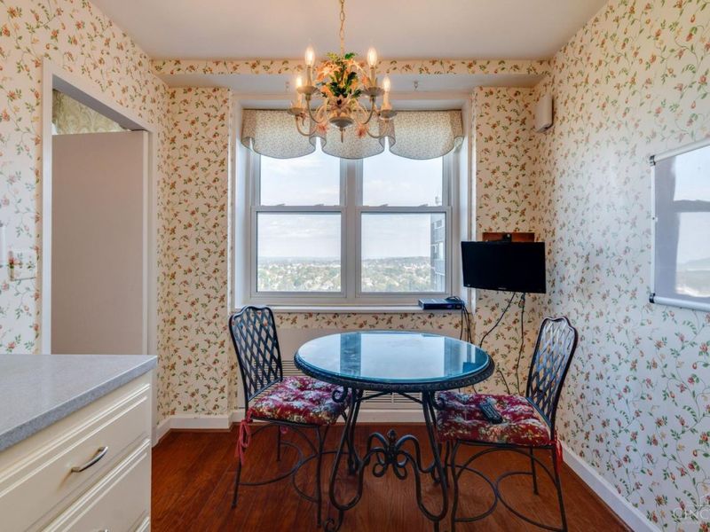 2444 Madison Road, Unit 1907, Cincinnati, OH 45208 Photo 17