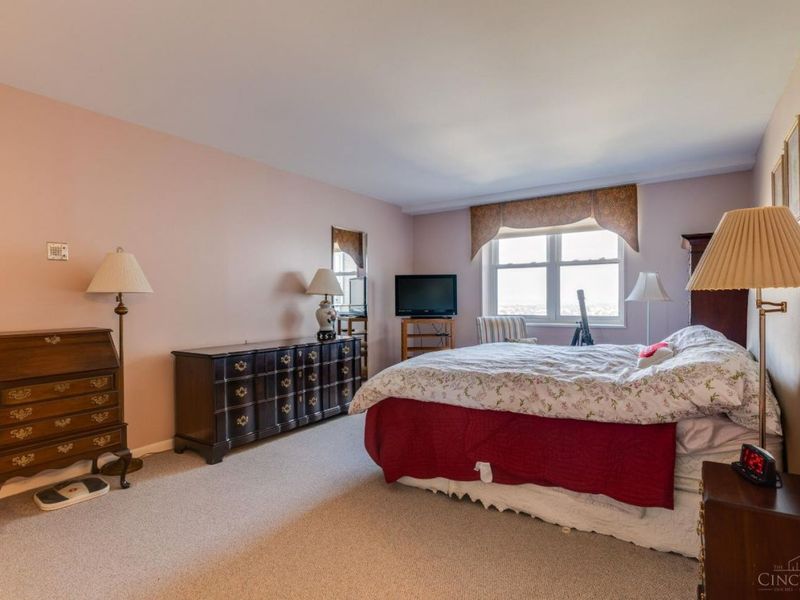 2444 Madison Road, Unit 1907, Cincinnati, OH 45208 Photo 24