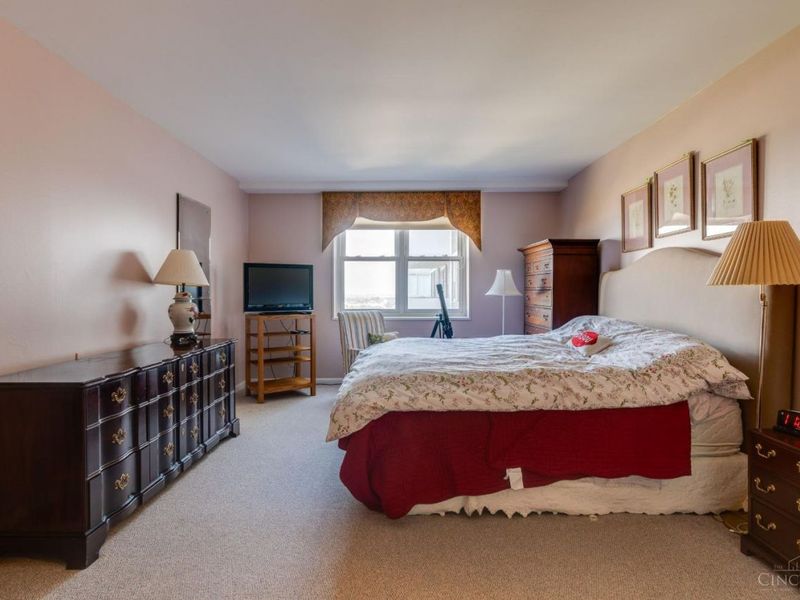 2444 Madison Road, Unit 1907, Cincinnati, OH 45208 Photo 25