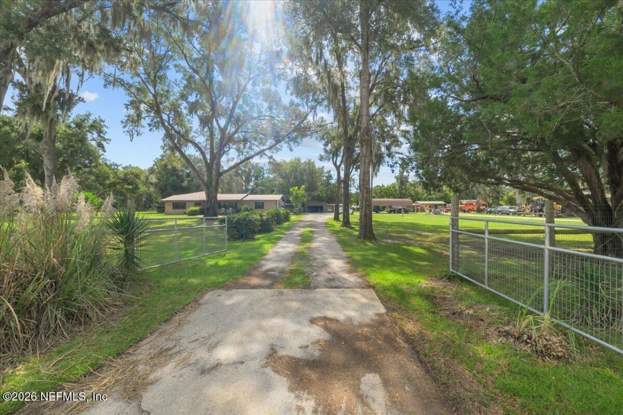 100 Wilderness Trail, Crescent City, FL 32112 Photo