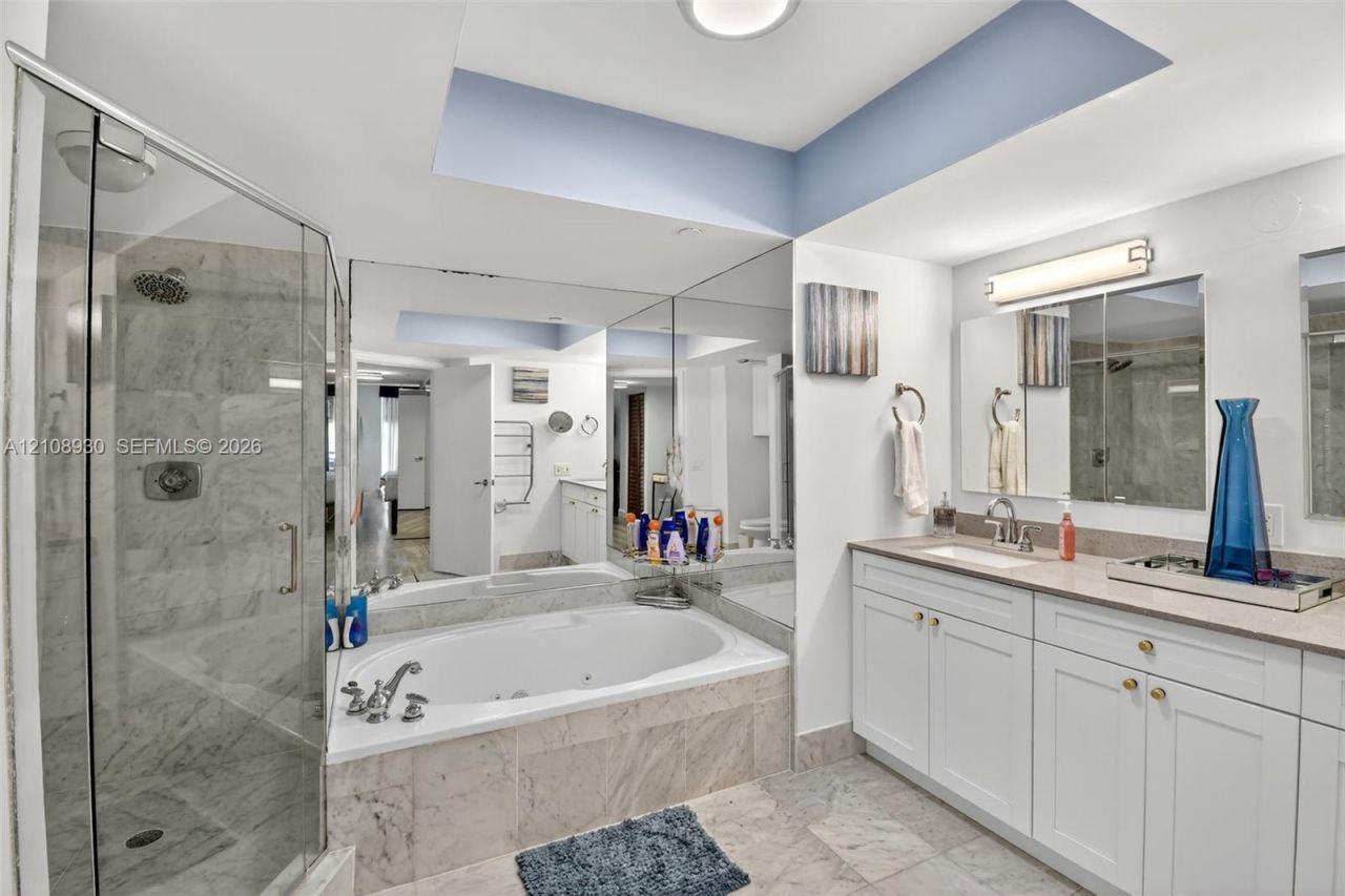 3640 Yacht Club Dr, Unit 410, Aventura, FL 33180 Photo