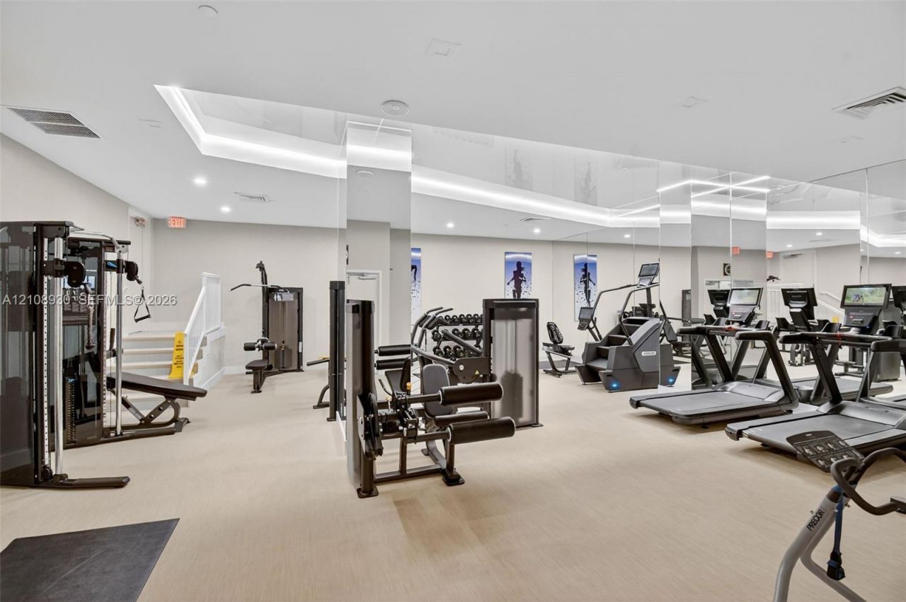 3640 Yacht Club Dr, Unit 410, Aventura, FL 33180 Photo