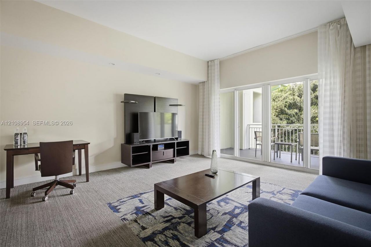 5300 NW 87th Ave , Unit 816, Doral, FL 33178 Photo