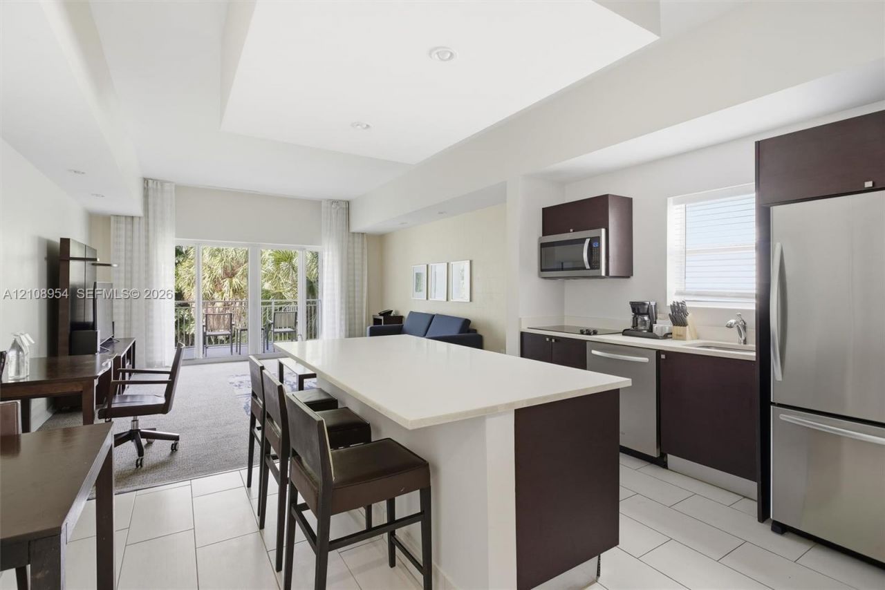 5300 NW 87th Ave , Unit 816, Doral, FL 33178 Photo