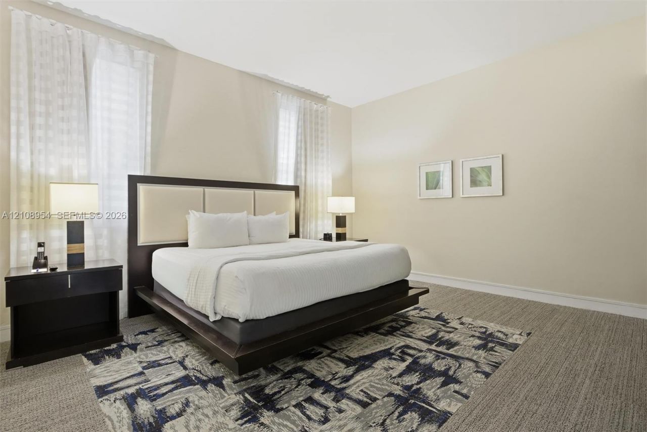 5300 NW 87th Ave , Unit 816, Doral, FL 33178 Photo