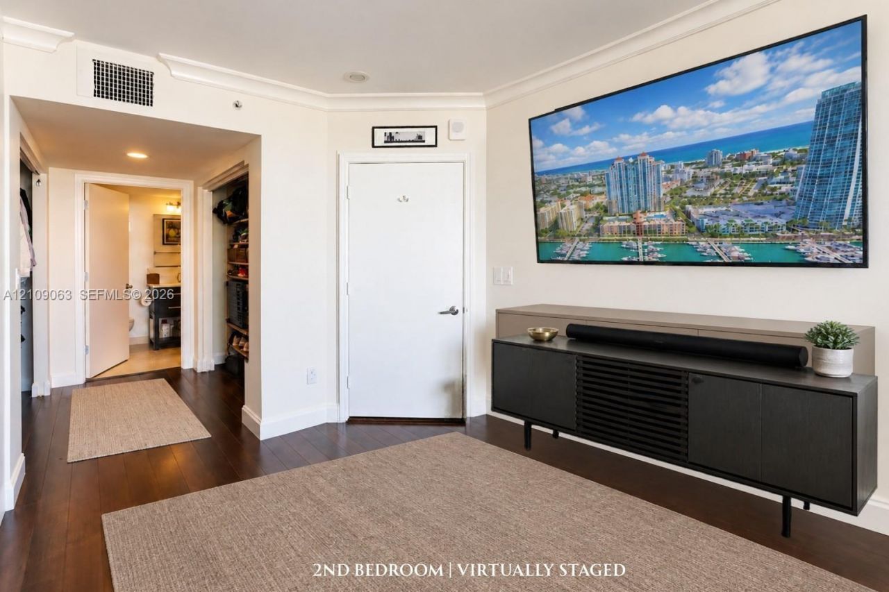 90 Alton Rd , Unit 811, Miami Beach, FL 33139 Photo