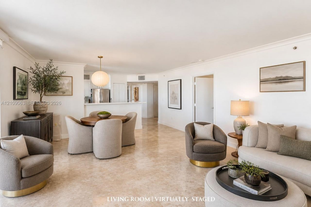 90 Alton Rd , Unit 811, Miami Beach, FL 33139 Photo