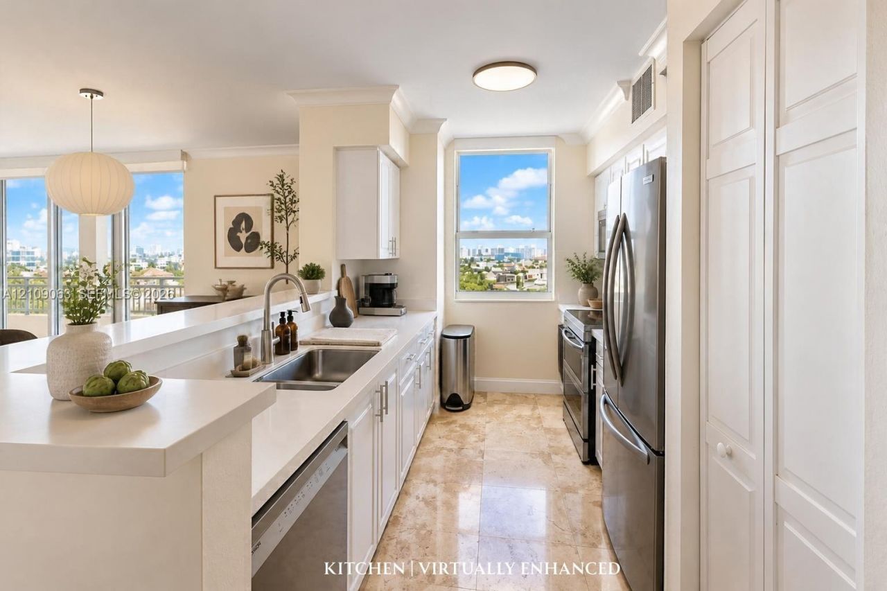 90 Alton Rd , Unit 811, Miami Beach, FL 33139 Photo
