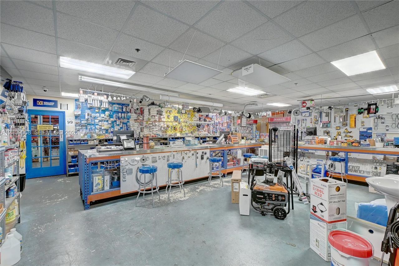 3040 Fowler Street , Fort Myers, FL 33901 Photo