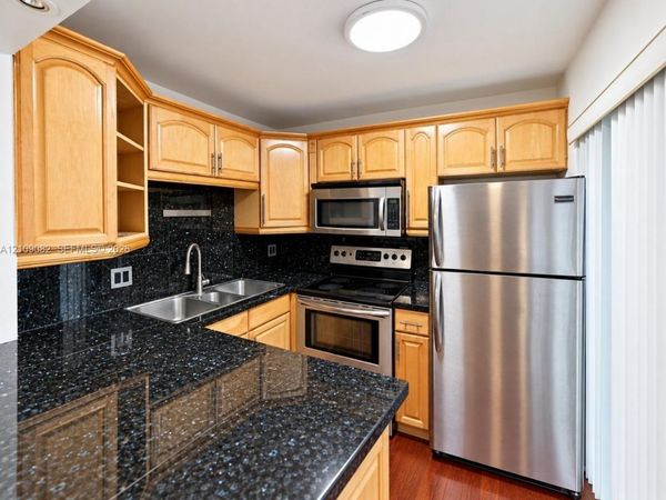 3239 W Trade Ave, Unit 2, Miami, FL 33133
