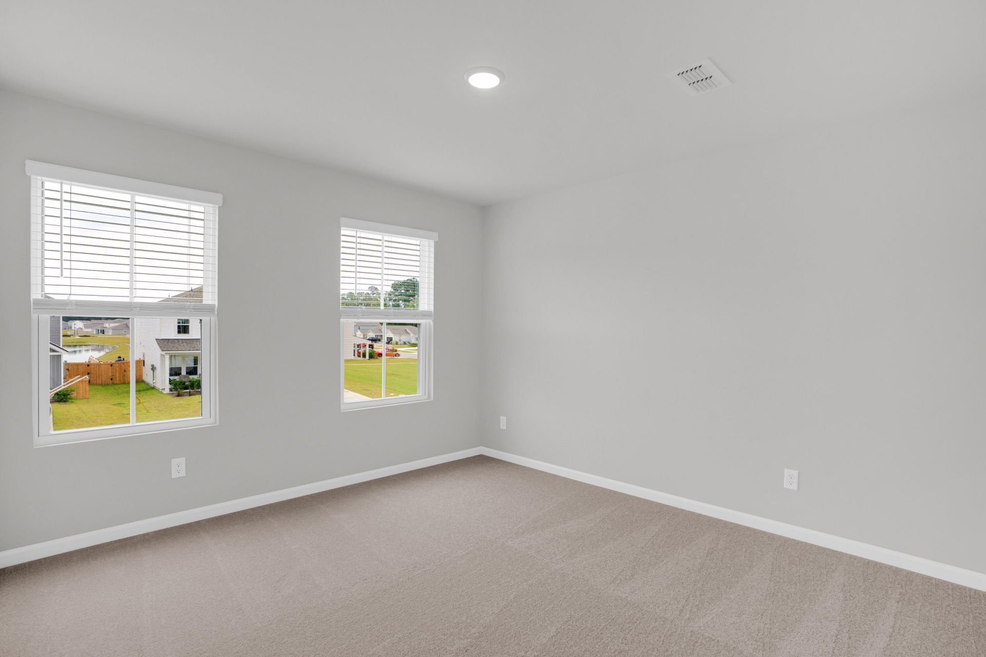 852 Meadowbrook Lane Photo 26