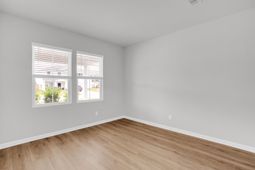 852 Meadowbrook Lane photo 4