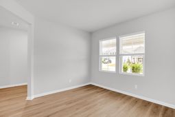 852 Meadowbrook Lane photo 4