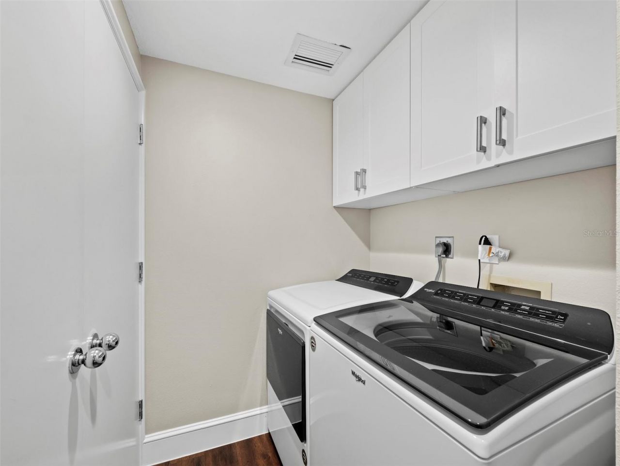 3060 Grand Bay Boulevard, Unit 124, Longboat Key, FL 34228 Photo