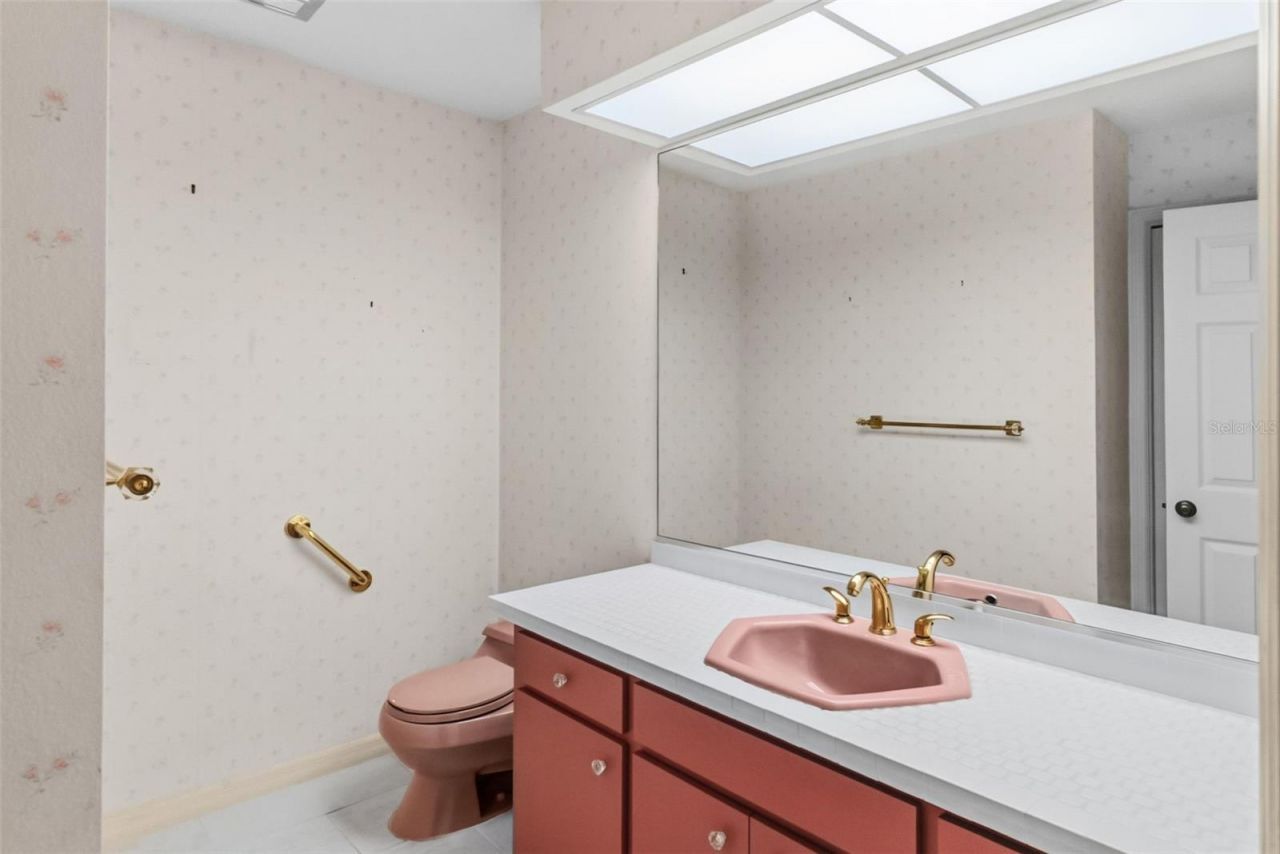 5122 Kestral Park S, Sarasota, FL 34231 Photo