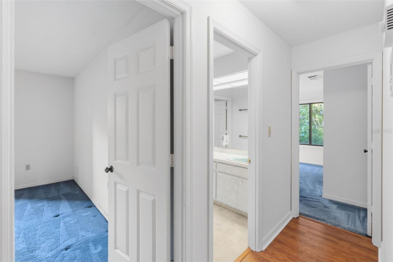 5122 Kestral Park S, Sarasota, FL 34231 Photo