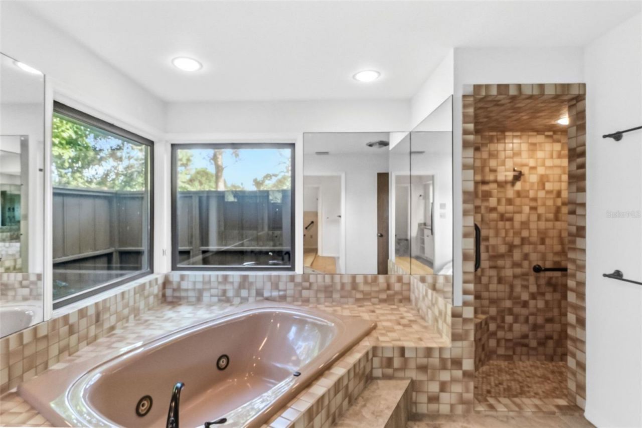 5122 Kestral Park S, Sarasota, FL 34231 Photo