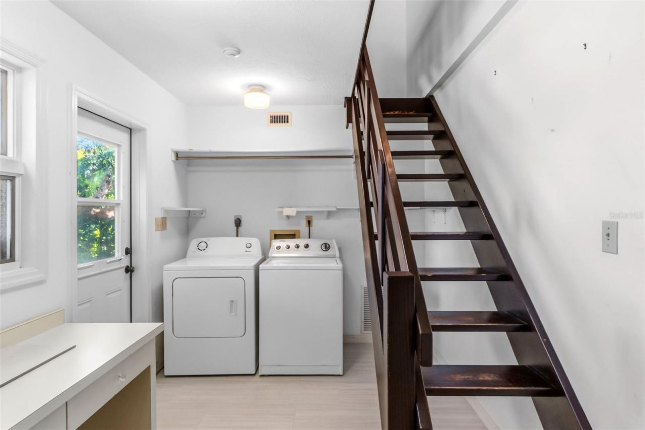 5122 Kestral Park S, Sarasota, FL 34231 Photo