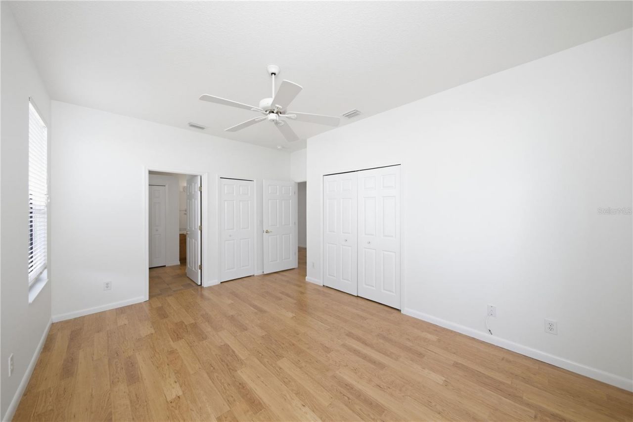 8013 Stirling Falls Circle, Sarasota, FL 34243 Photo