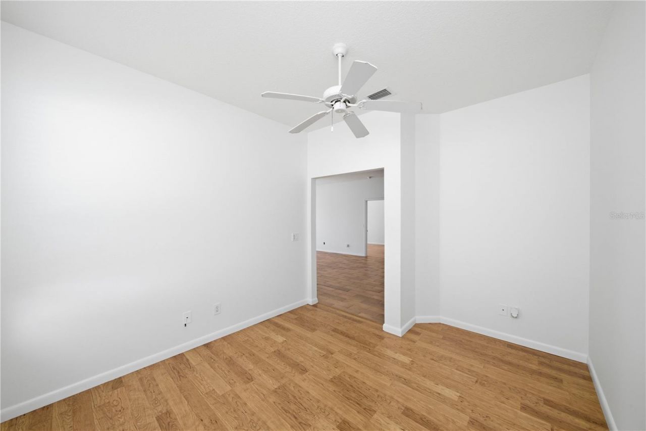 8013 Stirling Falls Circle, Sarasota, FL 34243 Photo