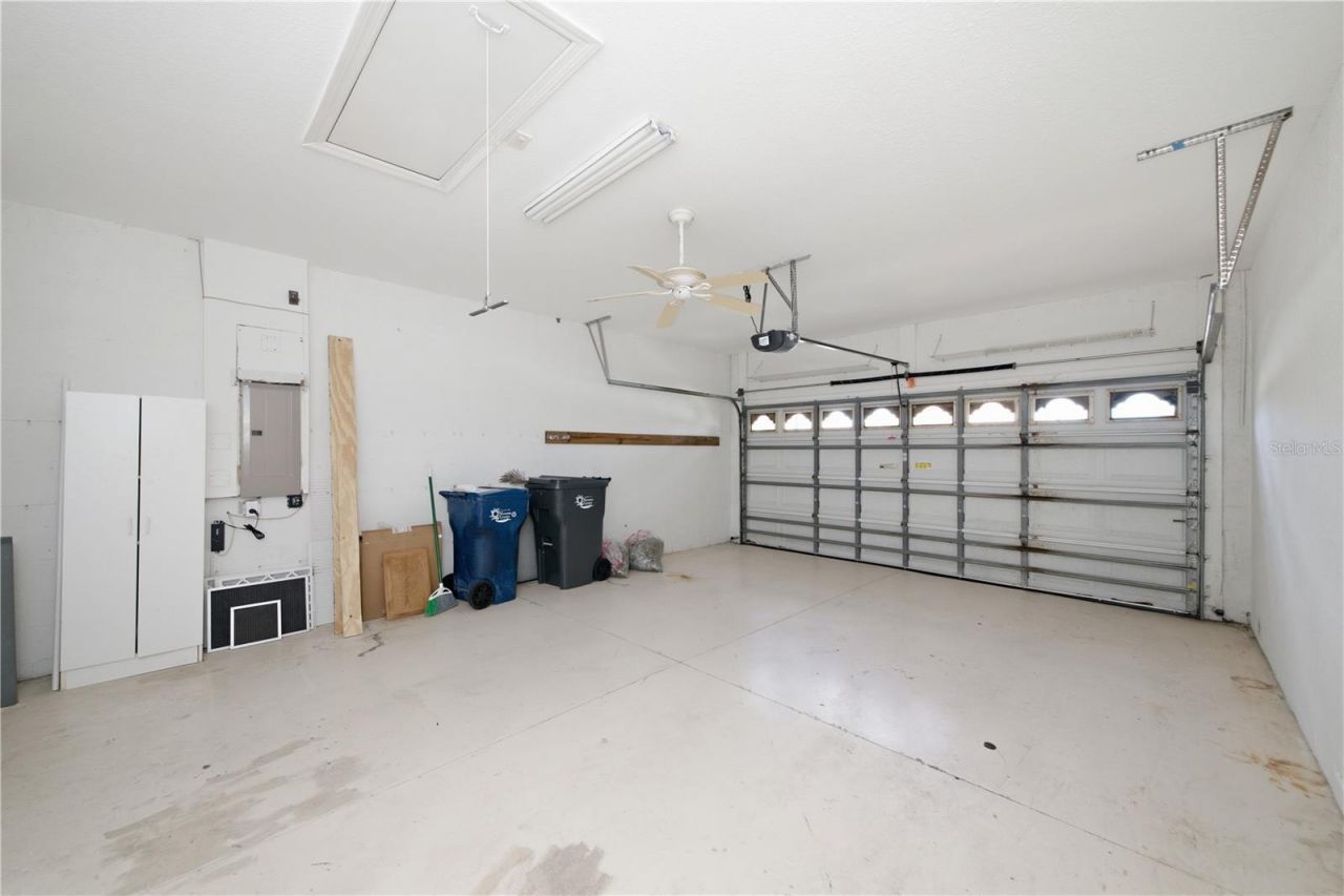 8013 Stirling Falls Circle, Sarasota, FL 34243 Photo