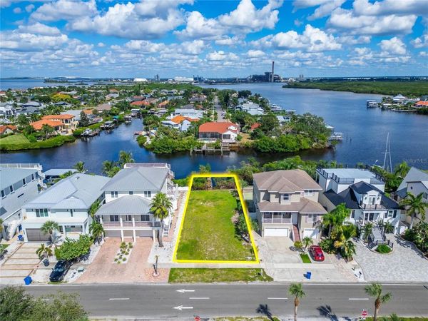 1317 APOLLO BEACH BOULEVARD , APOLLO BEACH, FL 33572