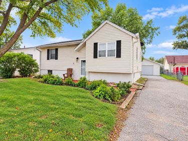 919 AVENUE P, CARTER LAKE, IA 51510