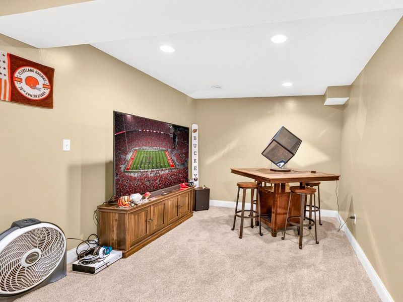 2938 Splitrock Road , Columbus, OH 43221 Photo 40