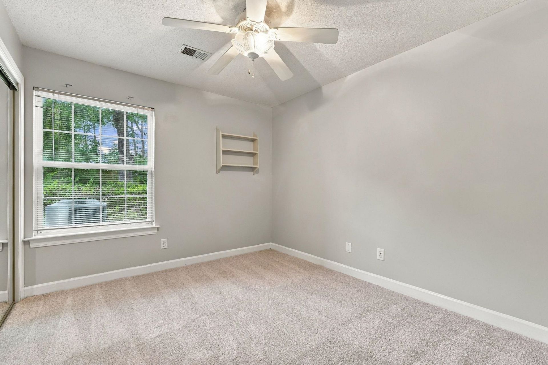 4376 Crepe Myrtle Ct. Photo 17