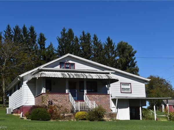 426 County Rd 1, Rayland, OH 43943