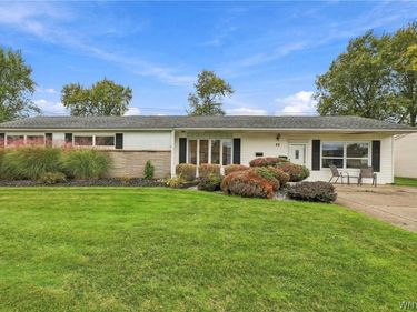 42 Alys Drive E, Depew, NY 14043
