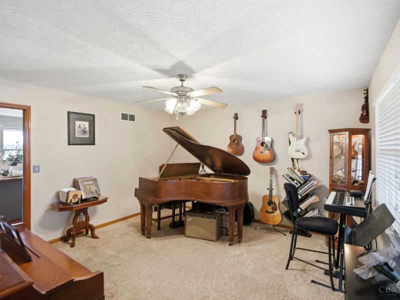 978 Heritage Court, Trenton, OH 45067 Photo 18